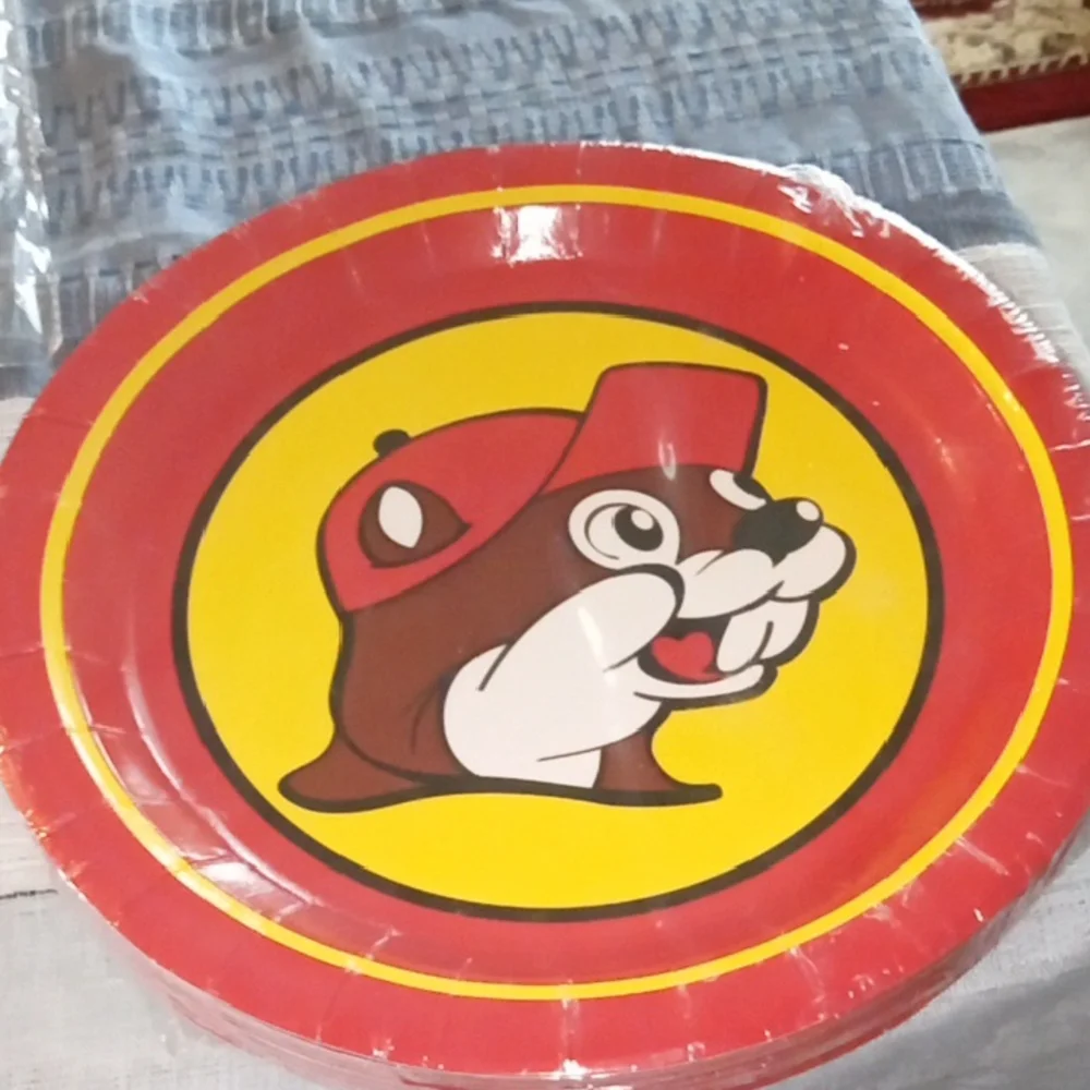 Buc-ees Dinner Plates